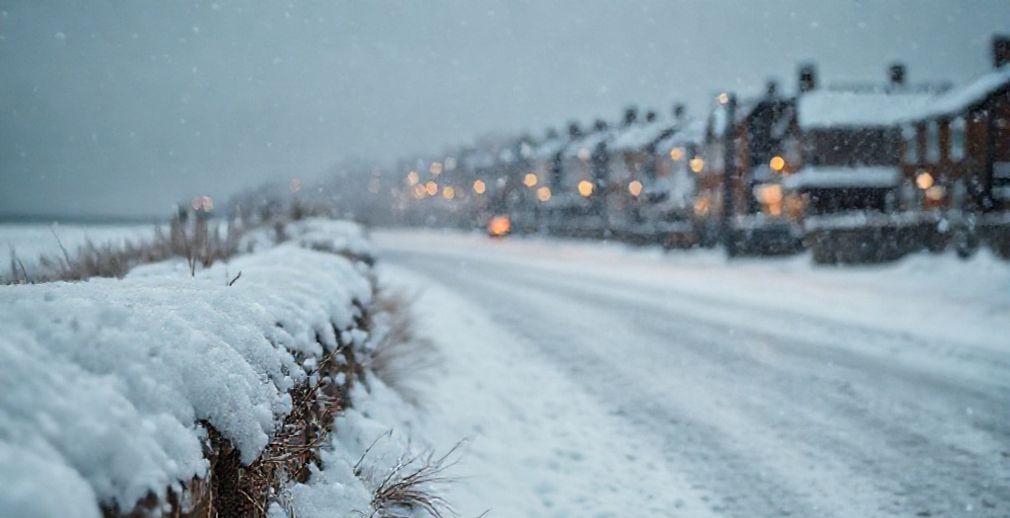 Met Office Issues Warnings for Snow and Ice Across UK Regions