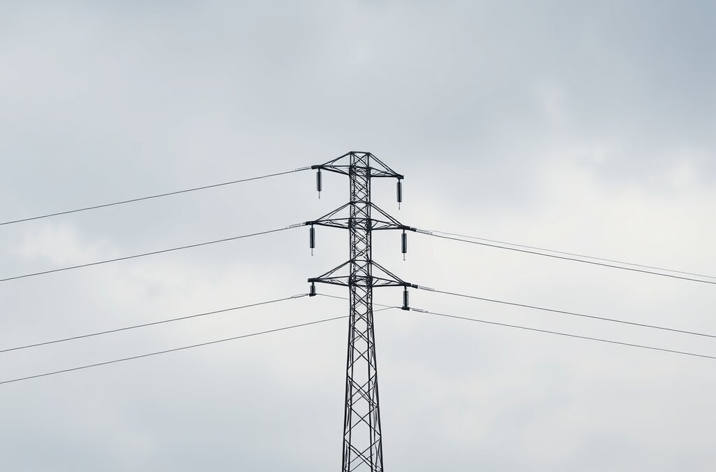 Russia Attacks Ukraine’s Energy Grid, Leaving 600,000 Without Power